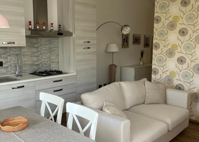 Domus Romea Апартаменты Рим