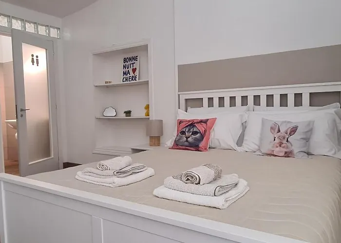 Domus Romea Апартаменты Рим