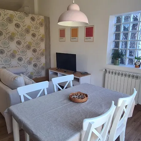 Domus Romea Apartment *